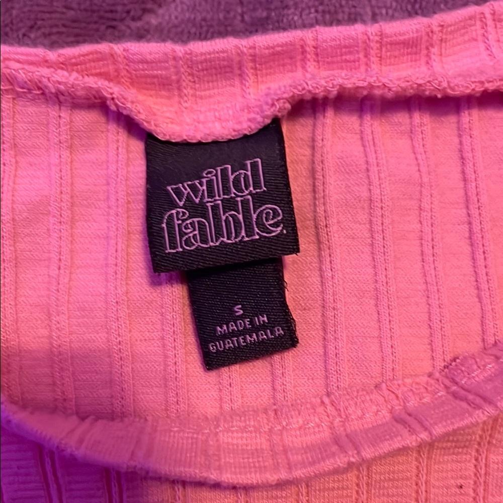 Pink Ribbed Women's Top - Picture 2 of 2